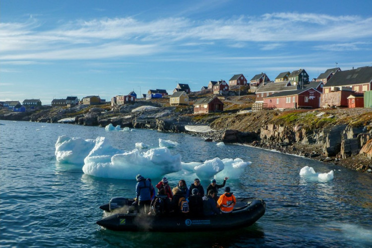 普兰休斯号（Plancius）- 北极两岛（冰岛-格陵兰岛）东格陵兰岛，斯科斯比湾-北极光（9天8晚）