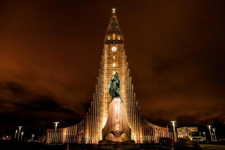 银海迎风号（Wind）- 格陵兰岛的荒野边境（雷克雅未克-努克13天12晚）