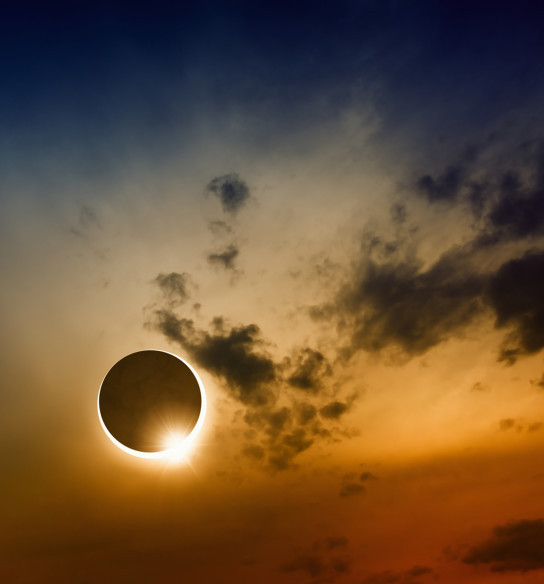 极地探险家号（OE）-冰岛至格陵兰：日全食之旅（17天16晚）