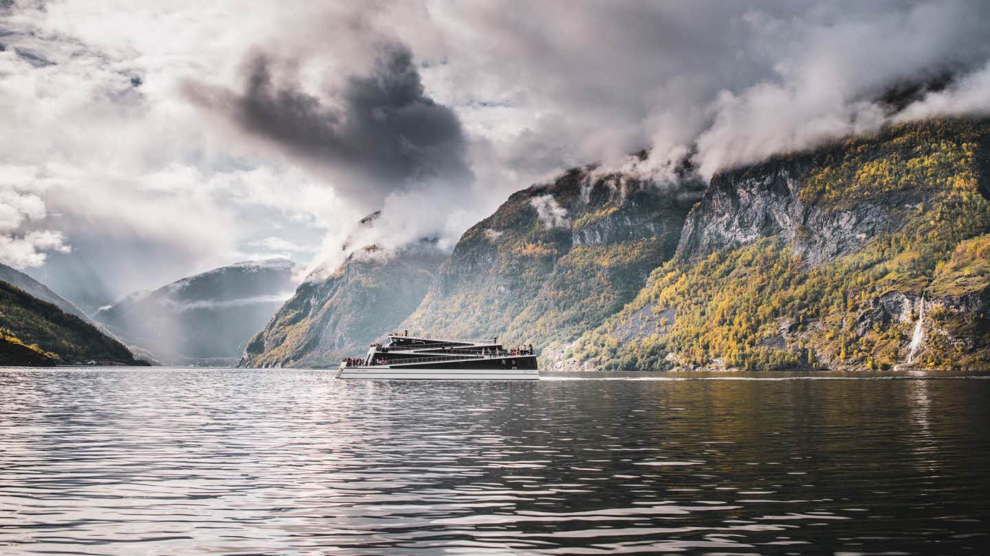 FLAM_FUTURE_NAEROYFJORDEN_SVERREHJORNEVIK-16990_2x.jpg