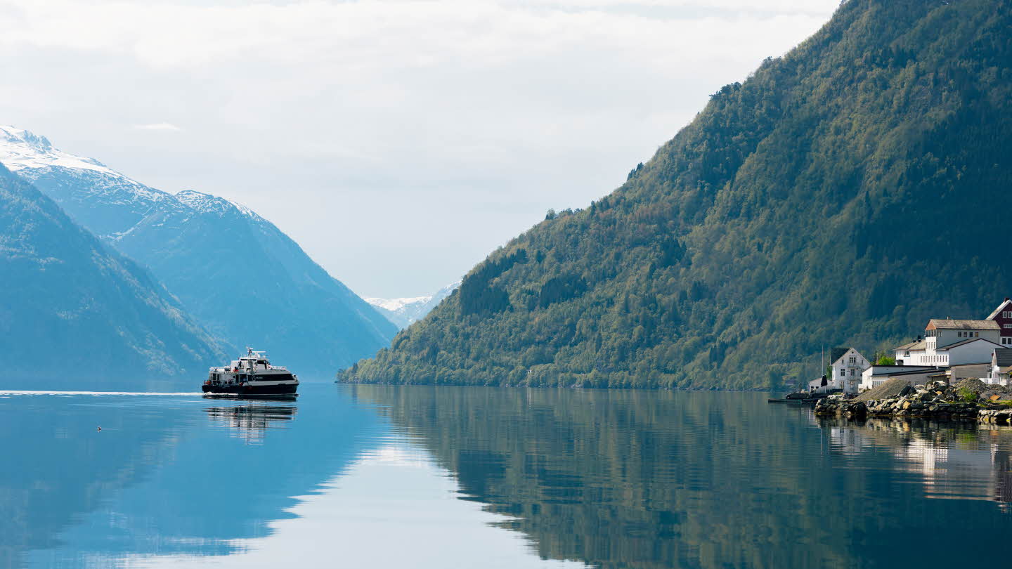 NORWAYS-BEST-HARDANGER-BALDRY-CHRIS-2172.jpg