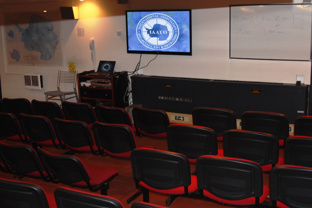 conference_room2.jpg