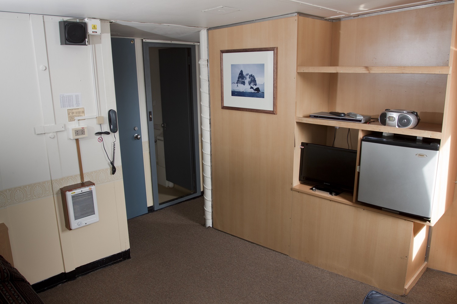 Suite 202-3.JPG